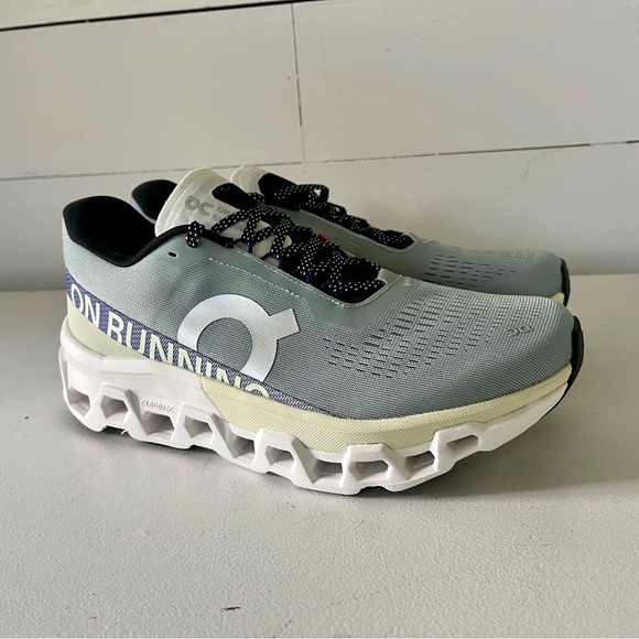 On Running Cloudmonster 2 - W 10.5 - mineral/aloe - New w/box - Picture 3 of 8